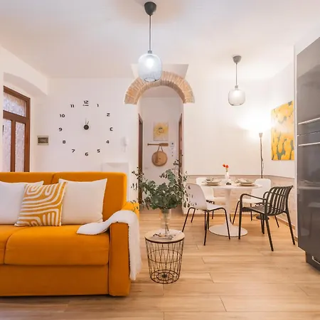 Apartment Centro Proprio Dietro L'angolo Como