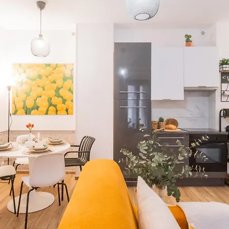 Centro Proprio Dietro L'angolo Apartment Como