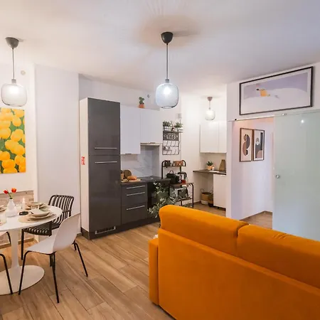 Centro Proprio Dietro L'angolo Apartment *
