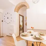 Centro Proprio Dietro L'angolo Como
