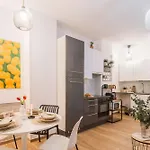 Apartman Centro Proprio Dietro L'angolo *